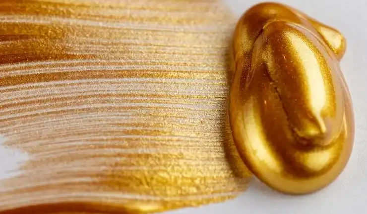 gold liquid paint